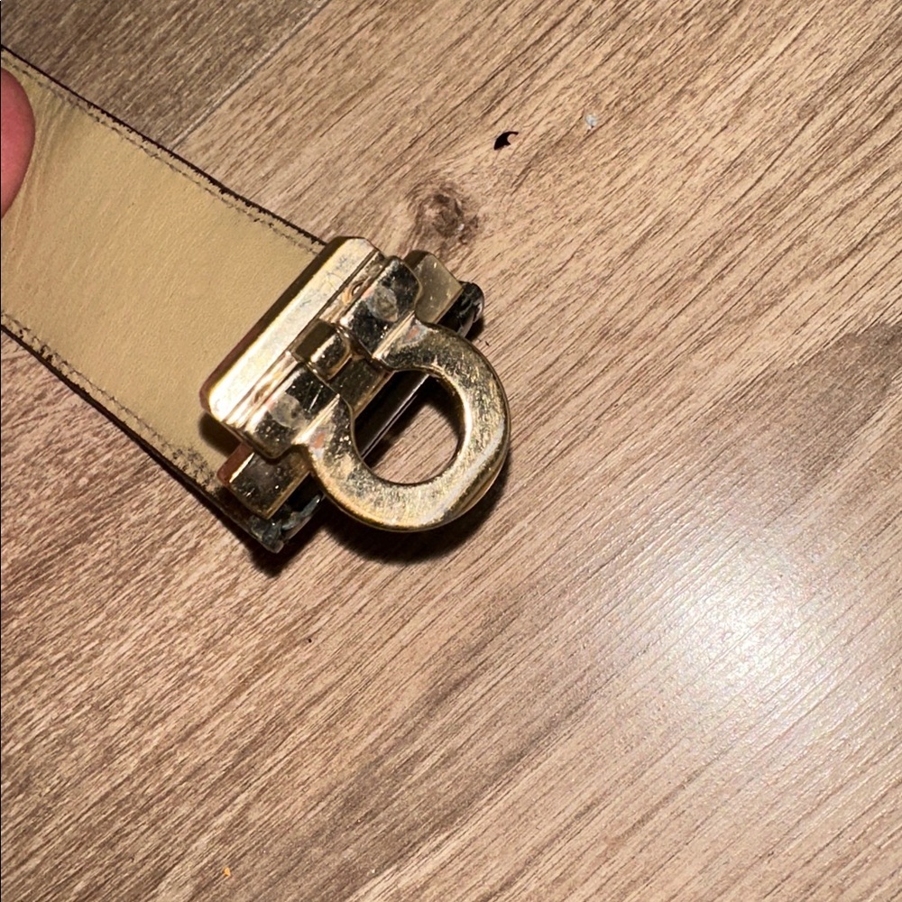 Salvatore Ferragamo Vintage Black and Gold Cuff Bracelet - Picture 5 of 9